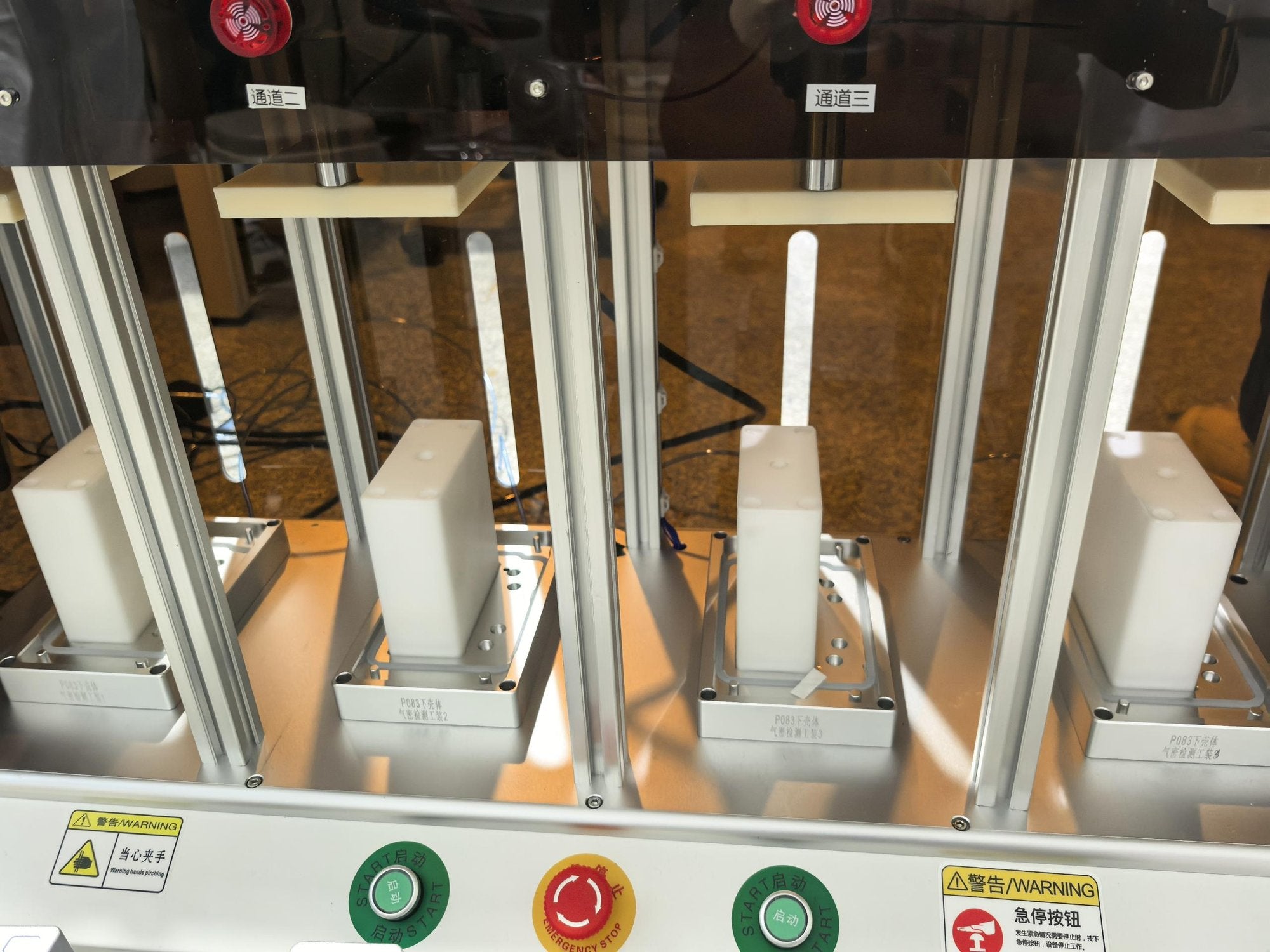 LM 4-channel diecast fixture glass enclosure | Figurtech