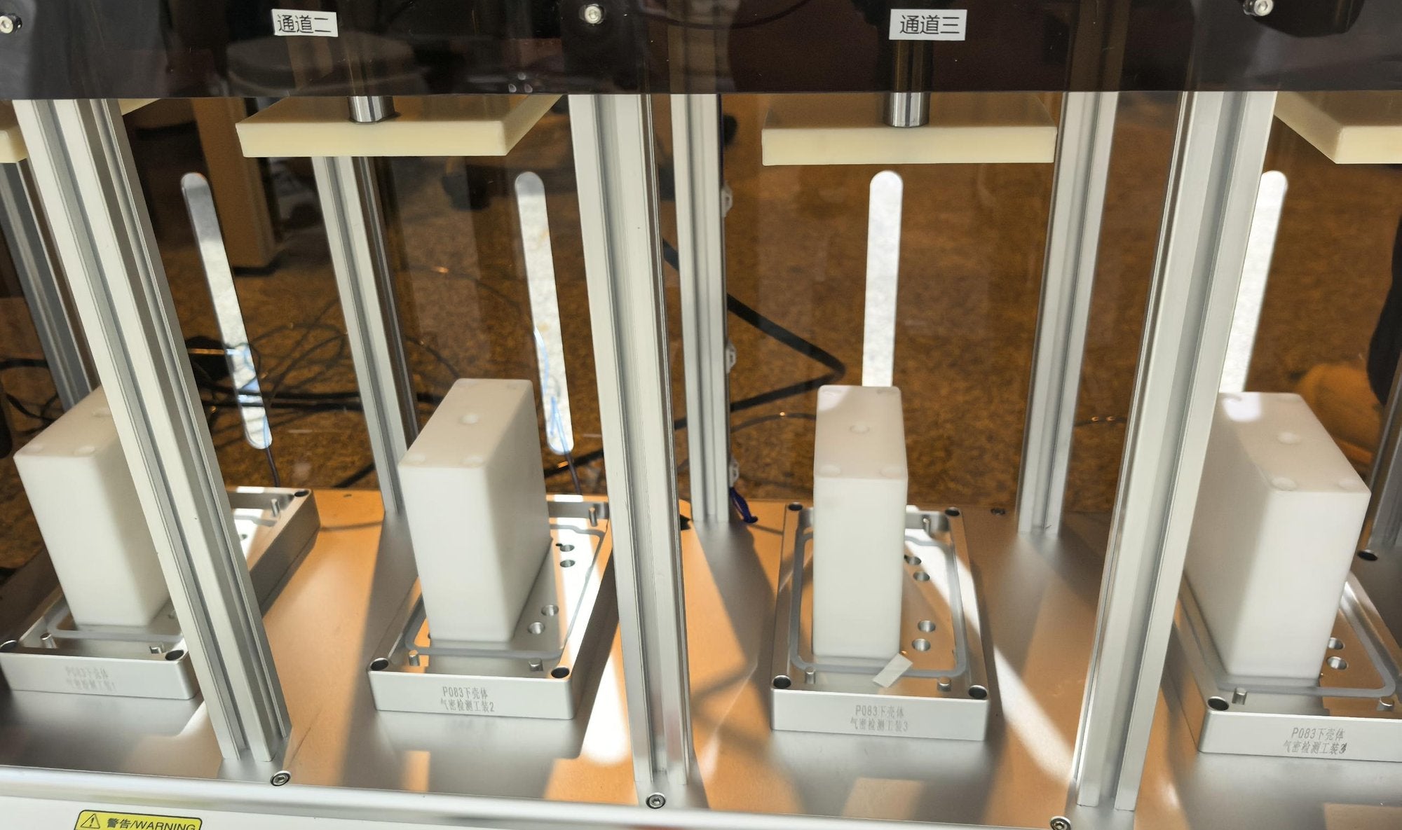 LM 4-channel diecast fixture interior | Figurtech